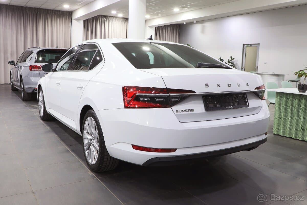 2022 Škoda SUPERB - 4