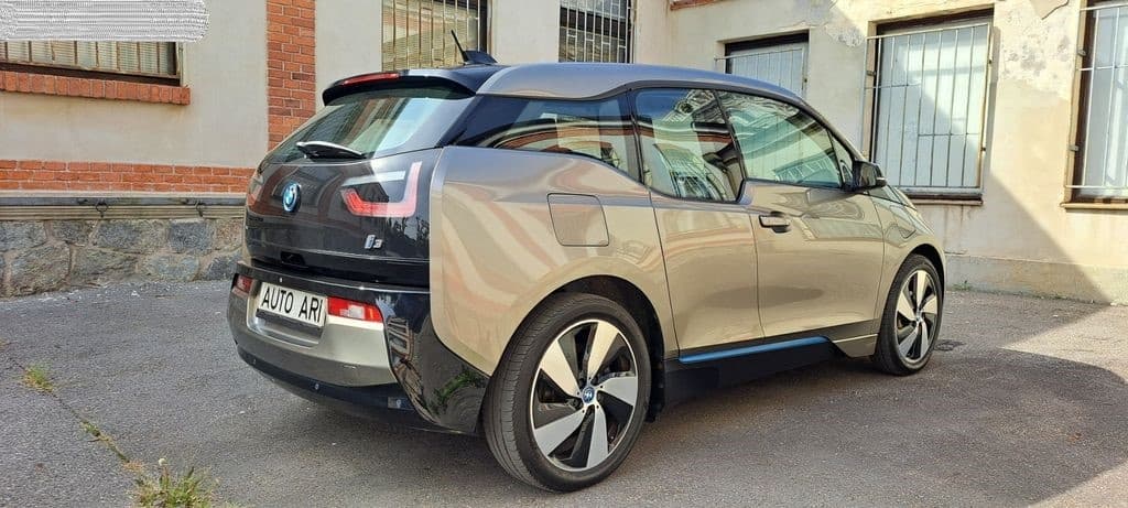 2015 BMW i3 - 4