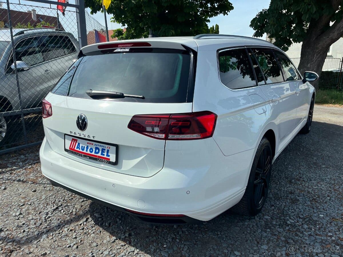 2020 Volkswagen PASSAT - 4