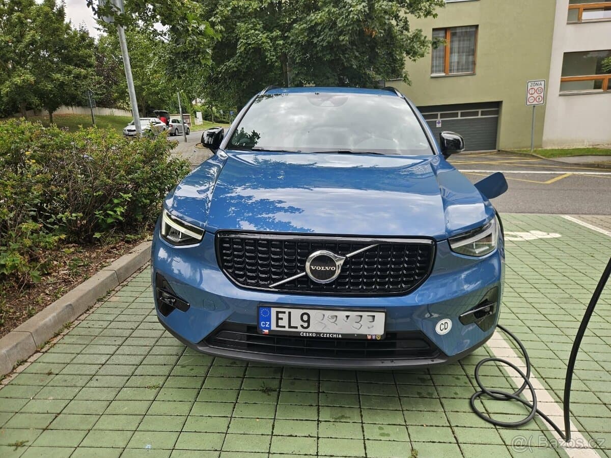 2022 Volvo XC40 - 4