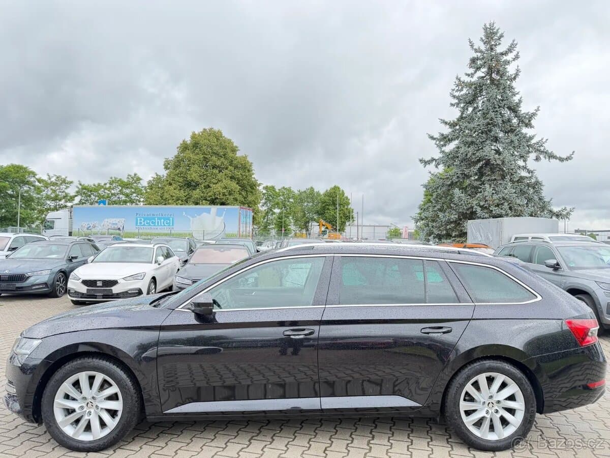 2020 Škoda SUPERB - 4