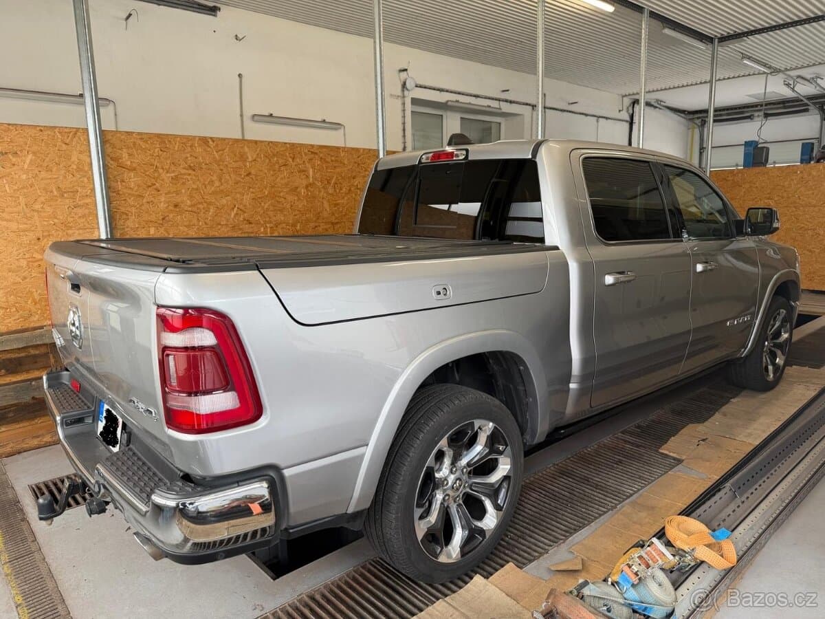 2022 RAM 1500 - 4