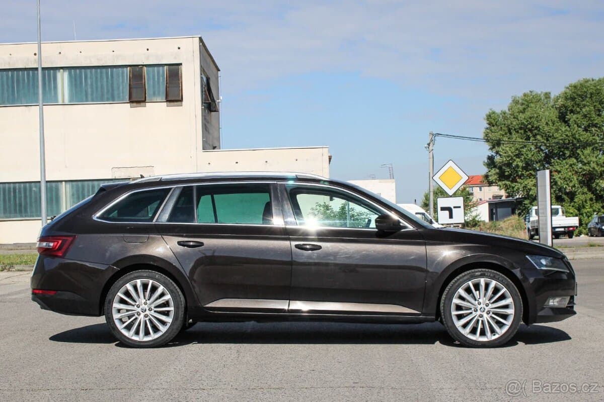 2016 Škoda SUPERB - 4