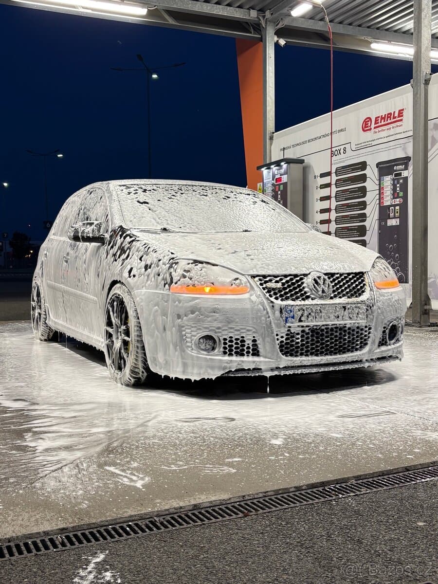 Volkswagen GOLF - 4