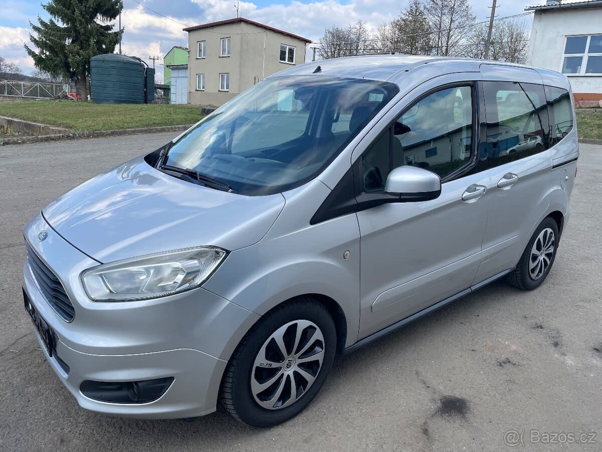 2015 Ford TOURNEO - 4