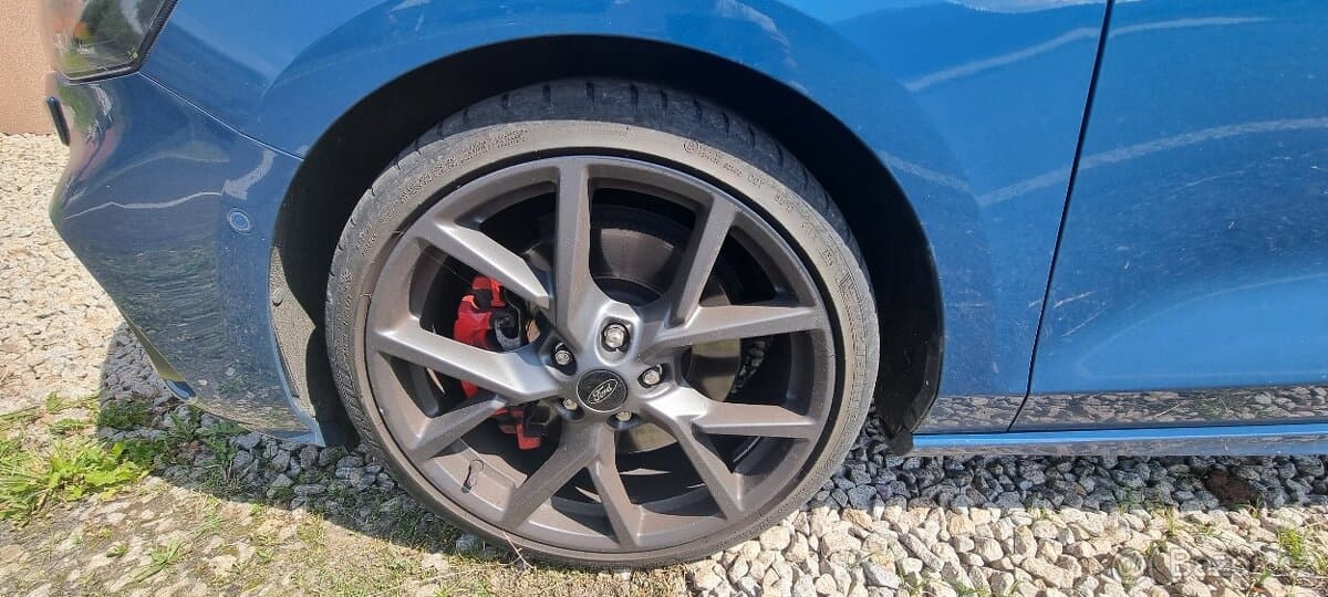 2019 Ford FOCUS - 4