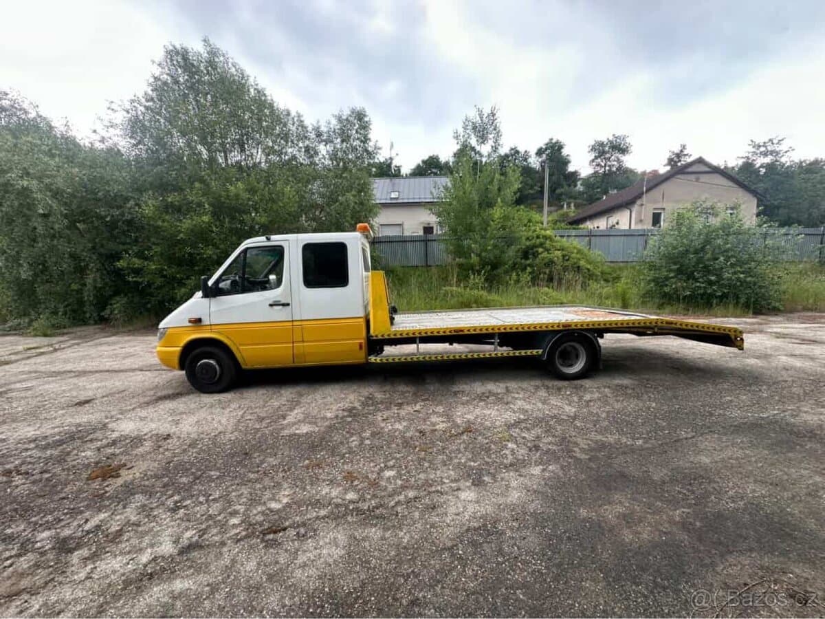 2004 Mercedes-Benz SPRINTER - 4