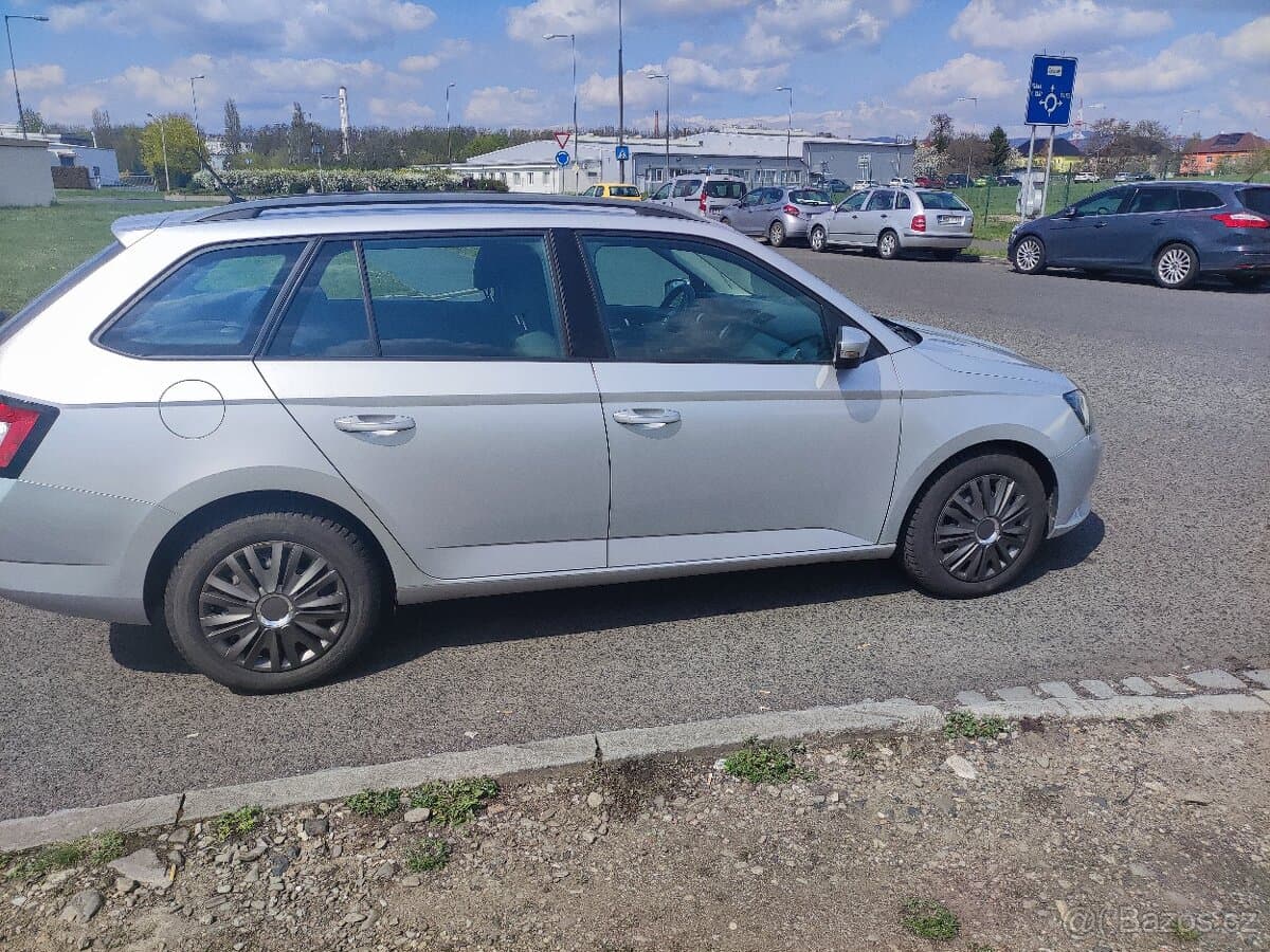 2015 Škoda FABIA - 4
