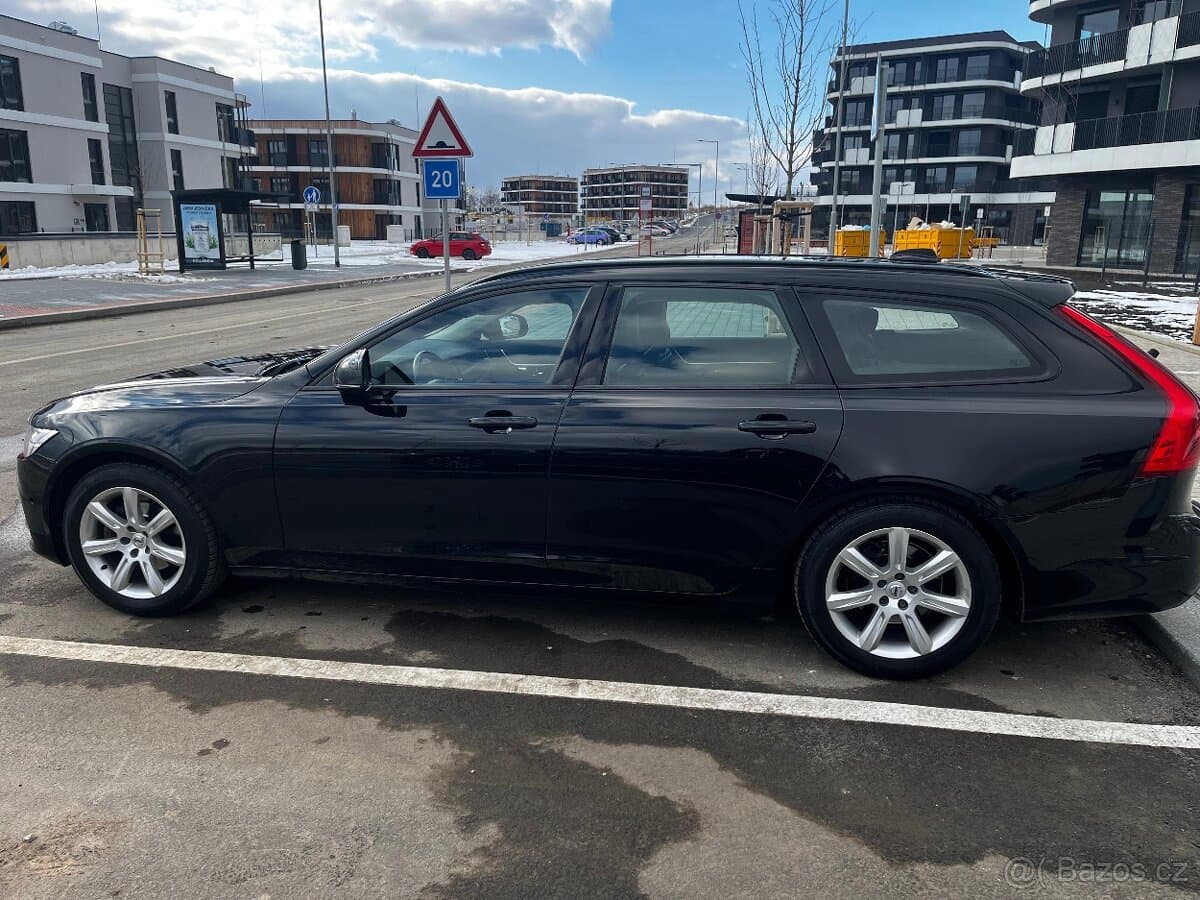 2017 Volvo V90 - 4