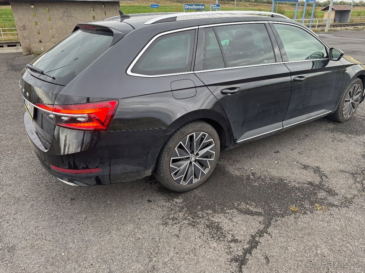 2020 Škoda SUPERB - 4