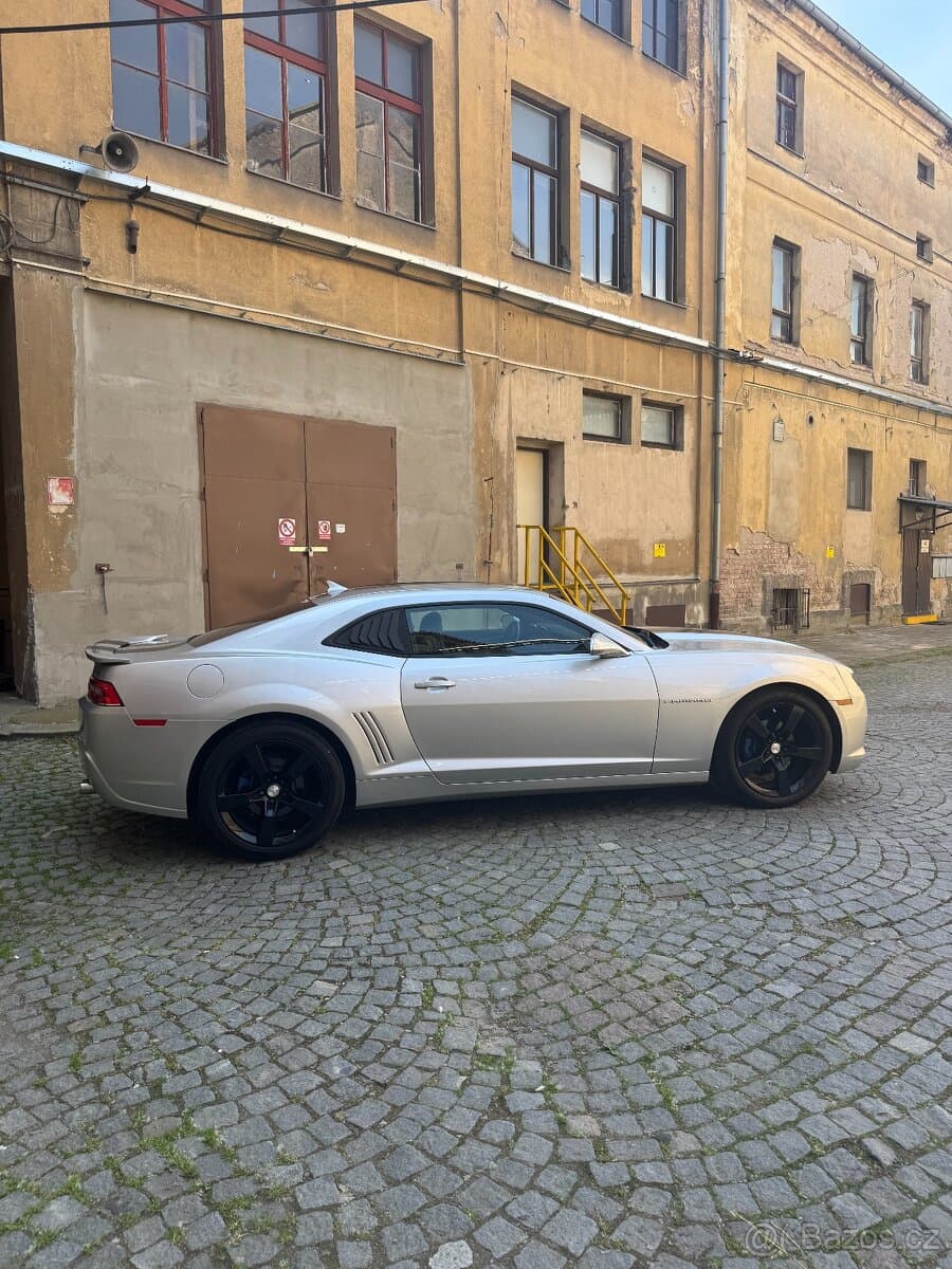 2015 Chevrolet CAMARO - 4