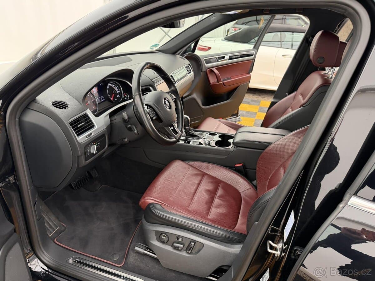 2017 Volkswagen TOUAREG - 4
