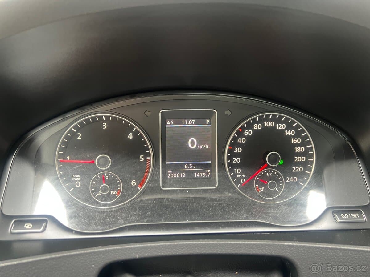 2012 Volkswagen CARAVELLE - 4