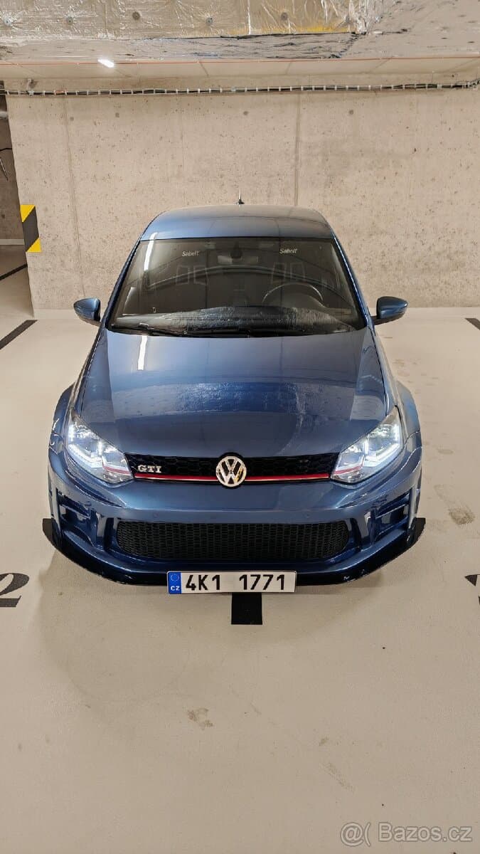 2017 Volkswagen POLO - 4