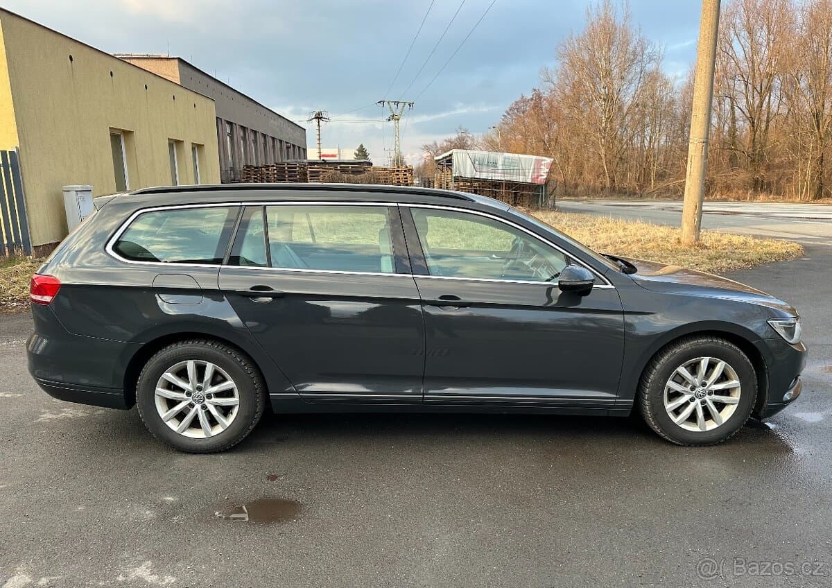 2015 Volkswagen PASSAT - 4