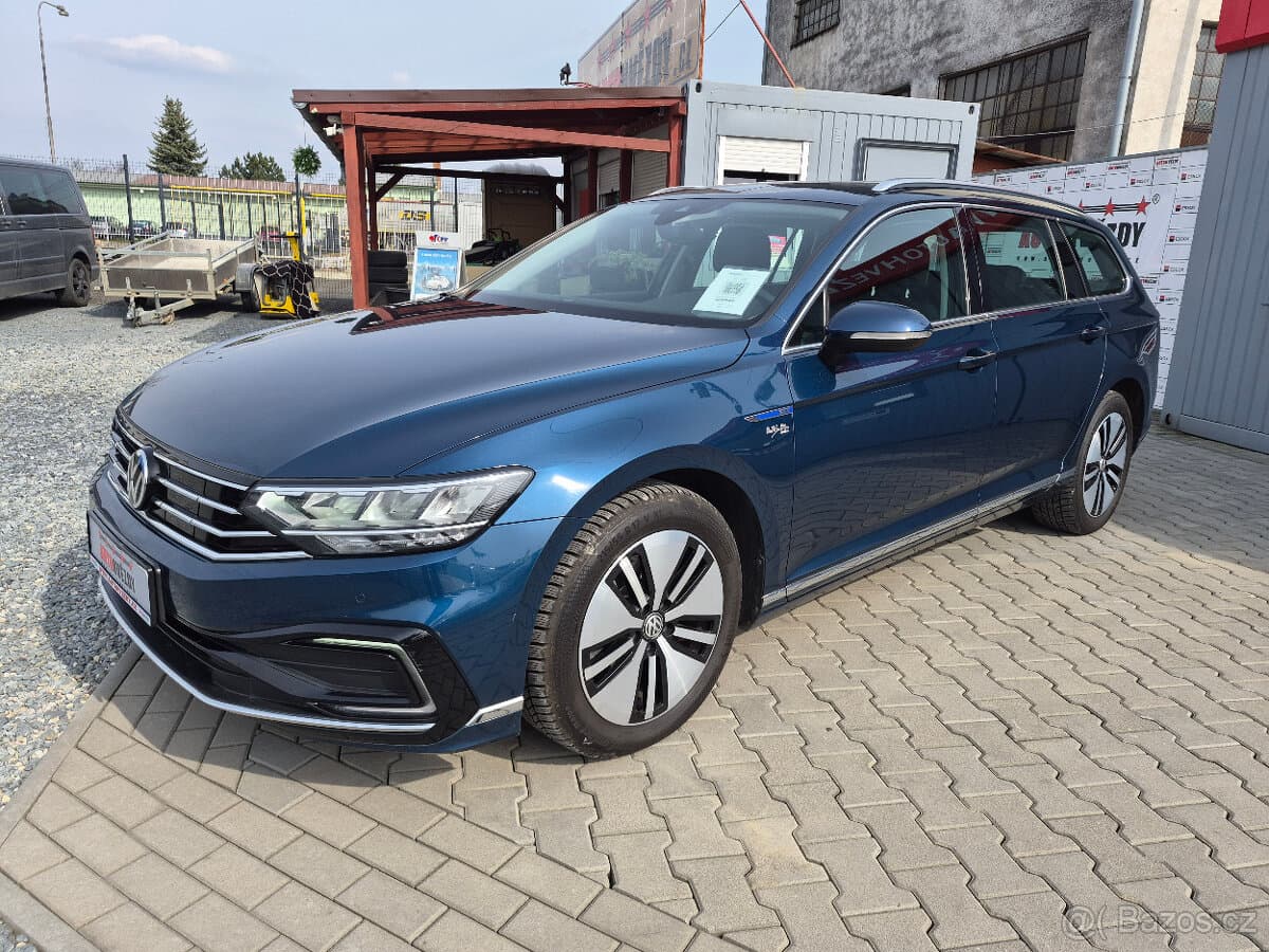 2020 Volkswagen PASSAT - 4