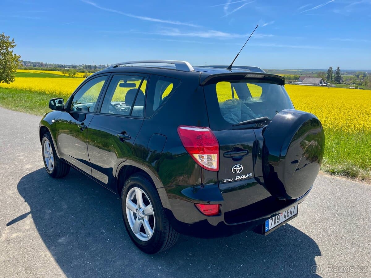 2007 Toyota RAV4 - 4