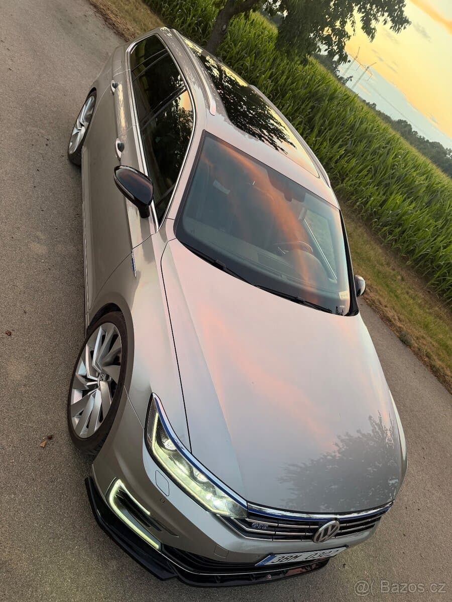 2016 Volkswagen PASSAT - 4