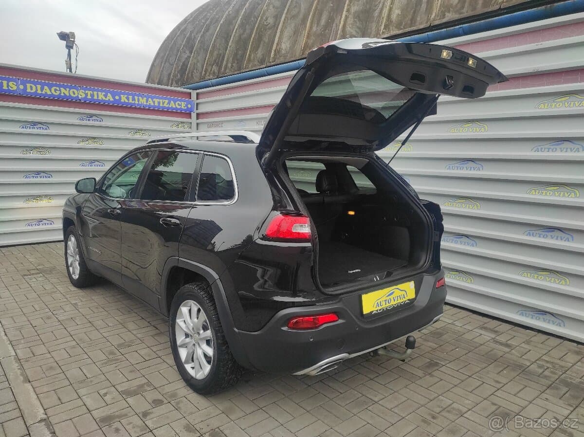 2016 Jeep CHEROKEE - 4