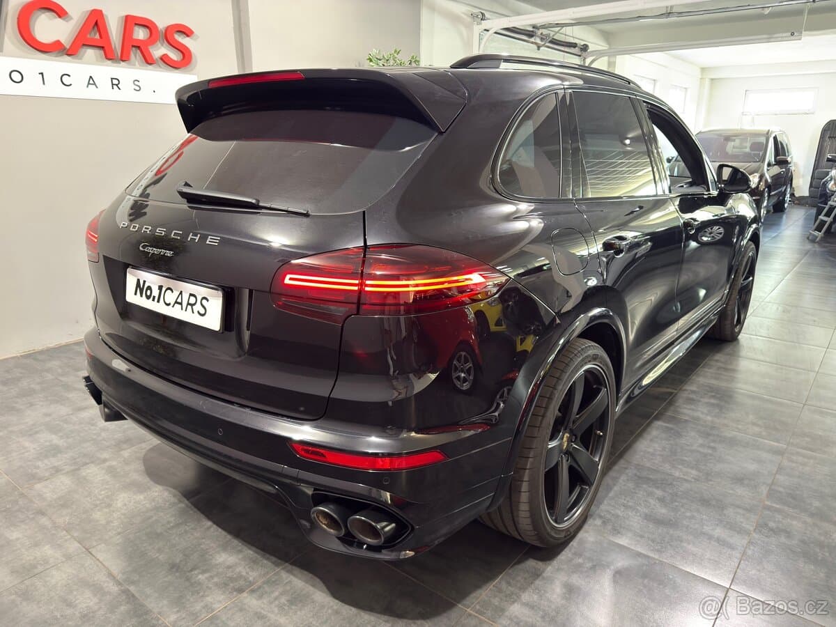 2016 Porsche CAYENNE - 4