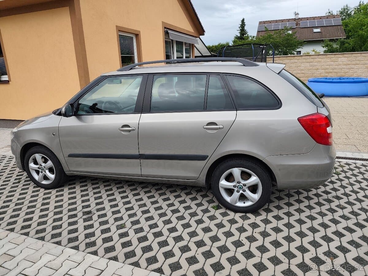 2011 Škoda FABIA - 4