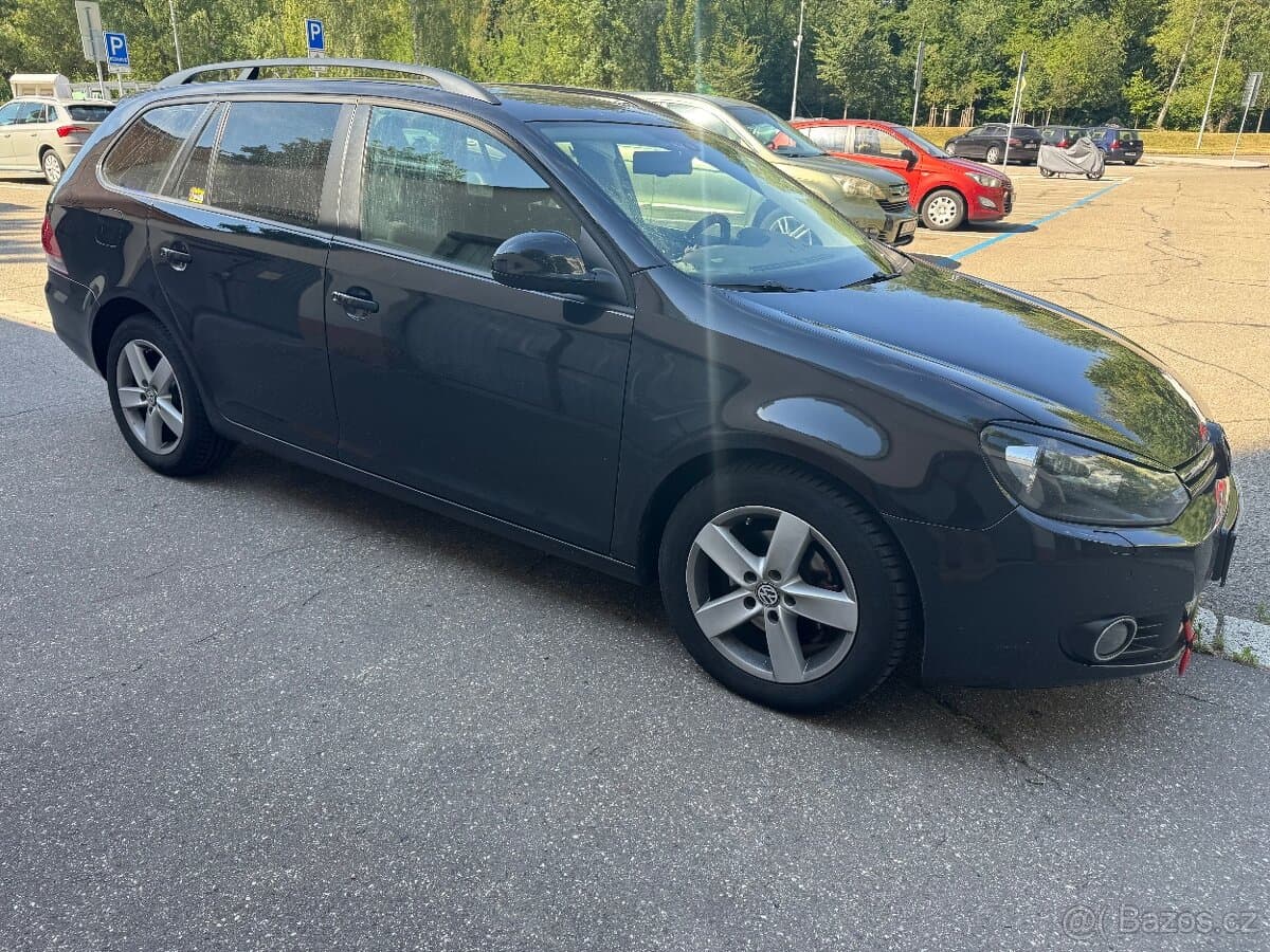 Volkswagen GOLF - 4