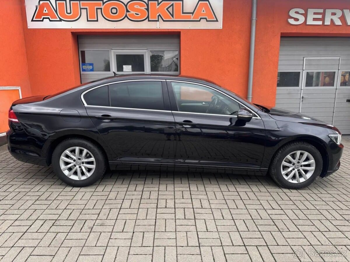 2015 Volkswagen PASSAT - 4