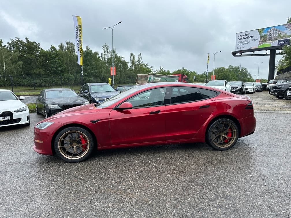 2024 Tesla MODEL S - 4