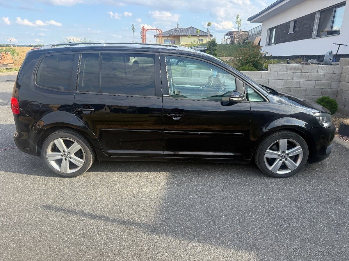 2011 Volkswagen TOURAN - 4