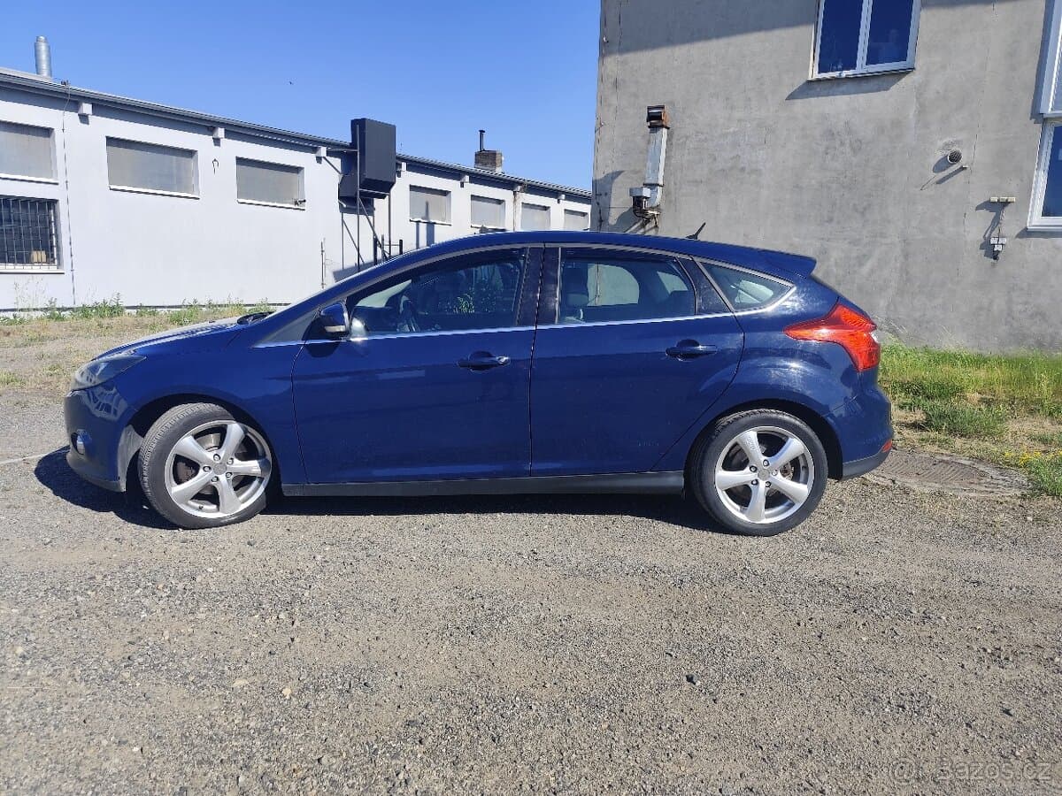 2012 Ford FOCUS - 4