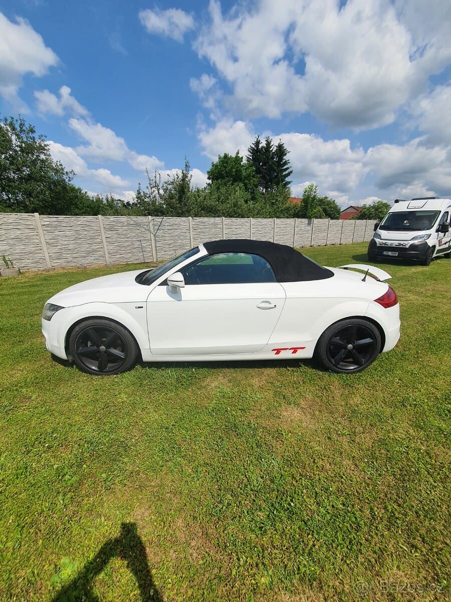 2011 Audi TT - 4