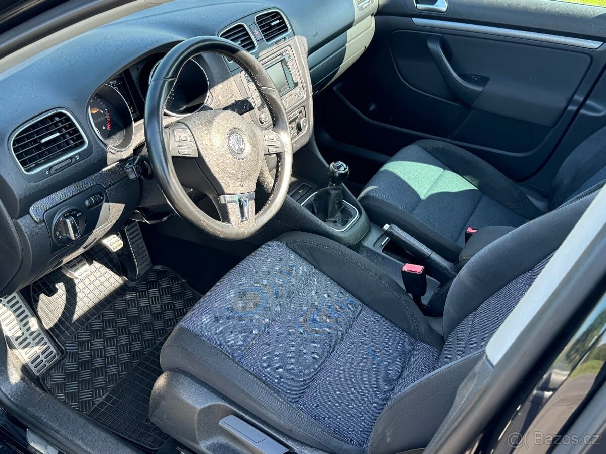 Volkswagen GOLF - 4