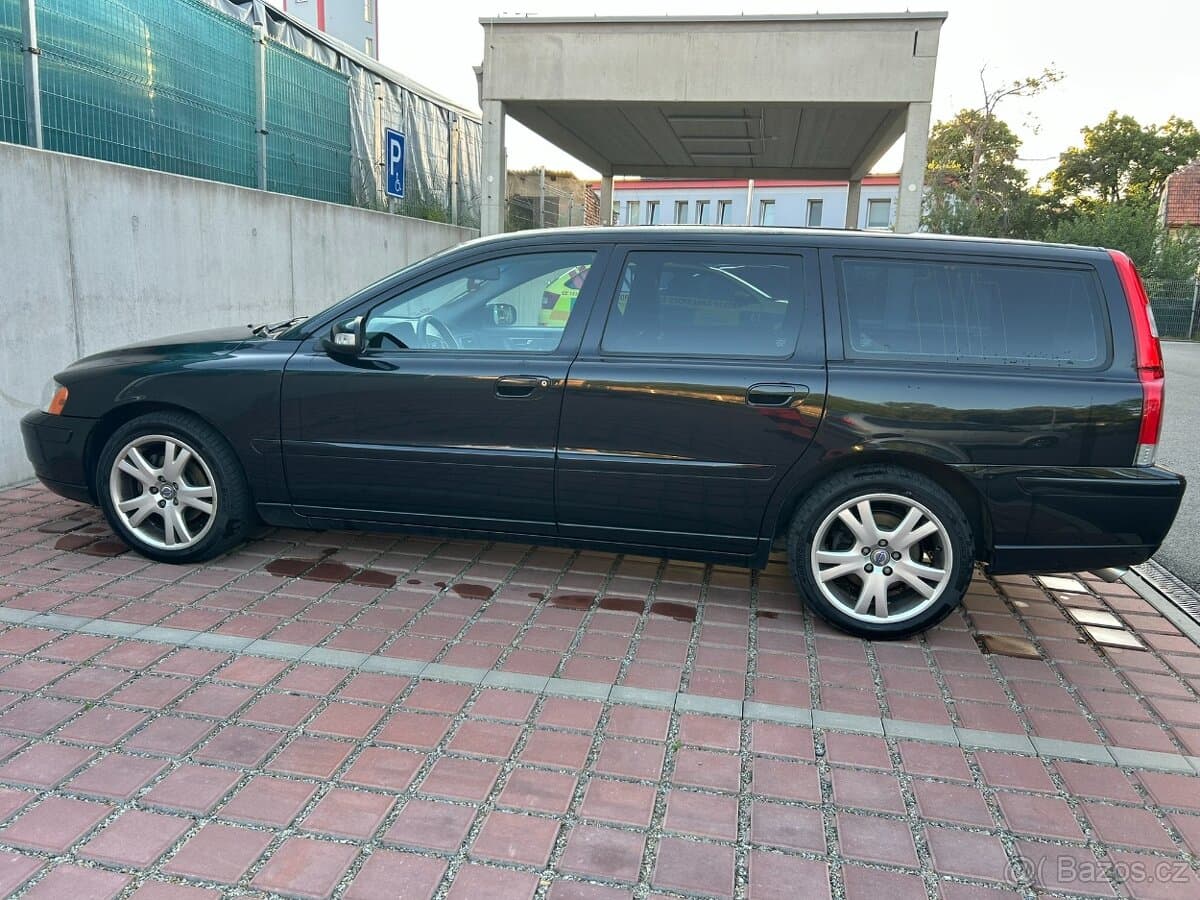 2007 Volvo V70 - 4