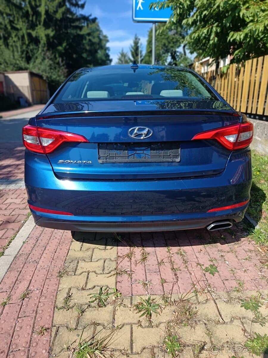 2016 Hyundai SONATA - 4