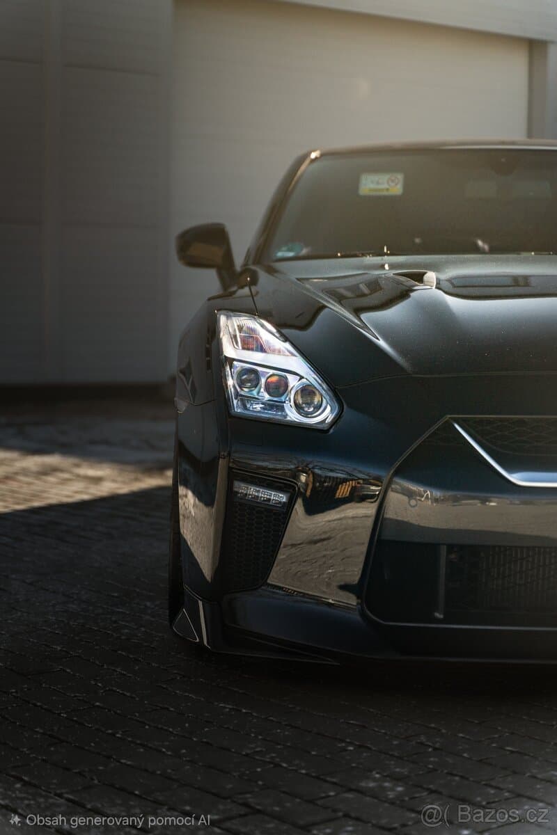 Nissan GT-R - 4