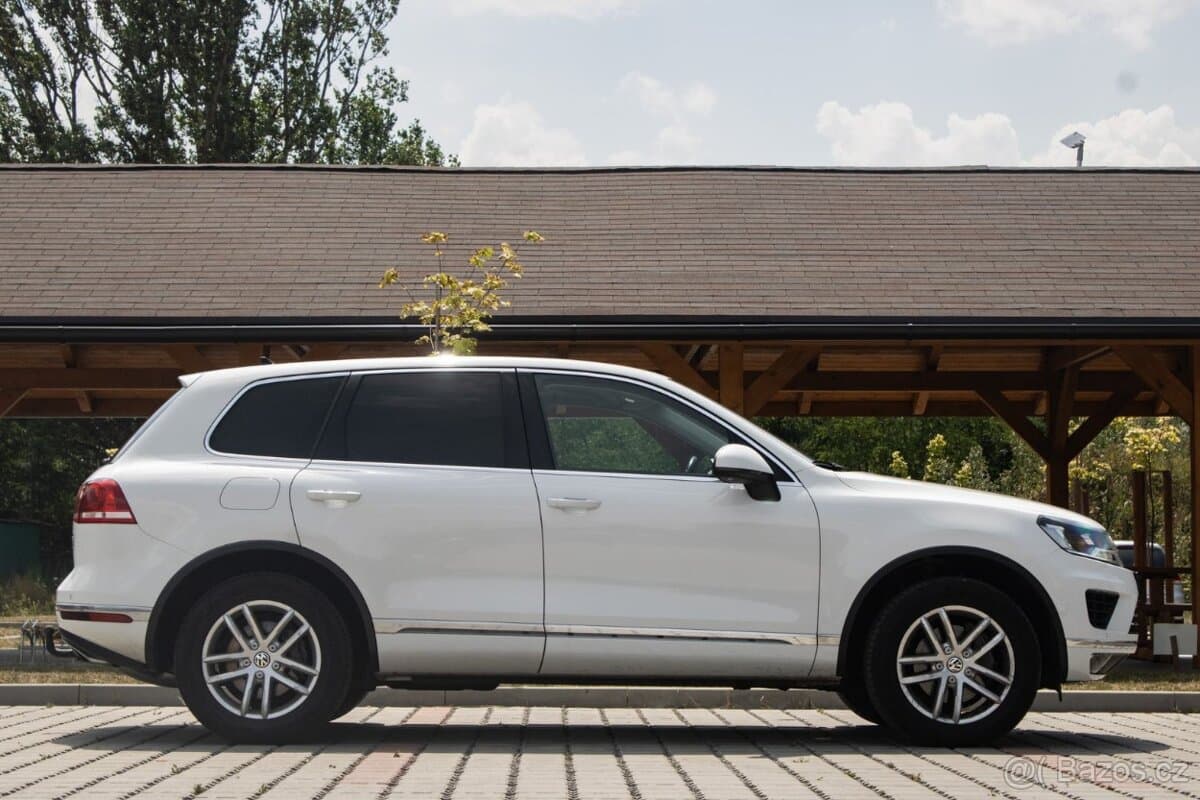 2017 Volkswagen TOUAREG - 4