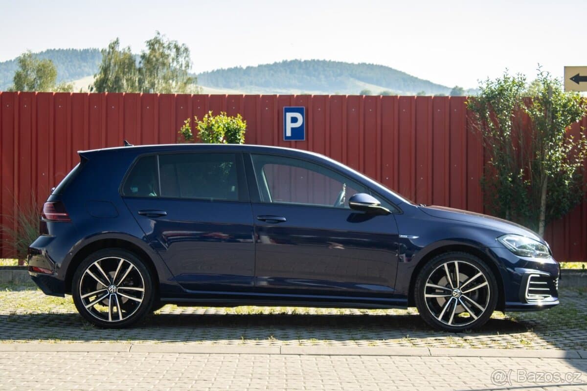 2018 Volkswagen GOLF - 4