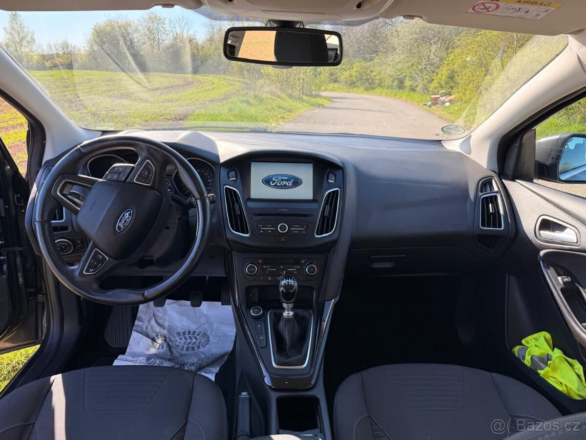 2015 Ford FOCUS - 4