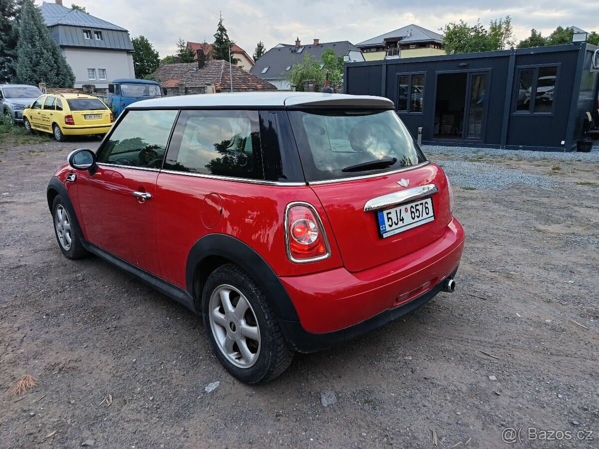 2011 Mini COOPER - 4