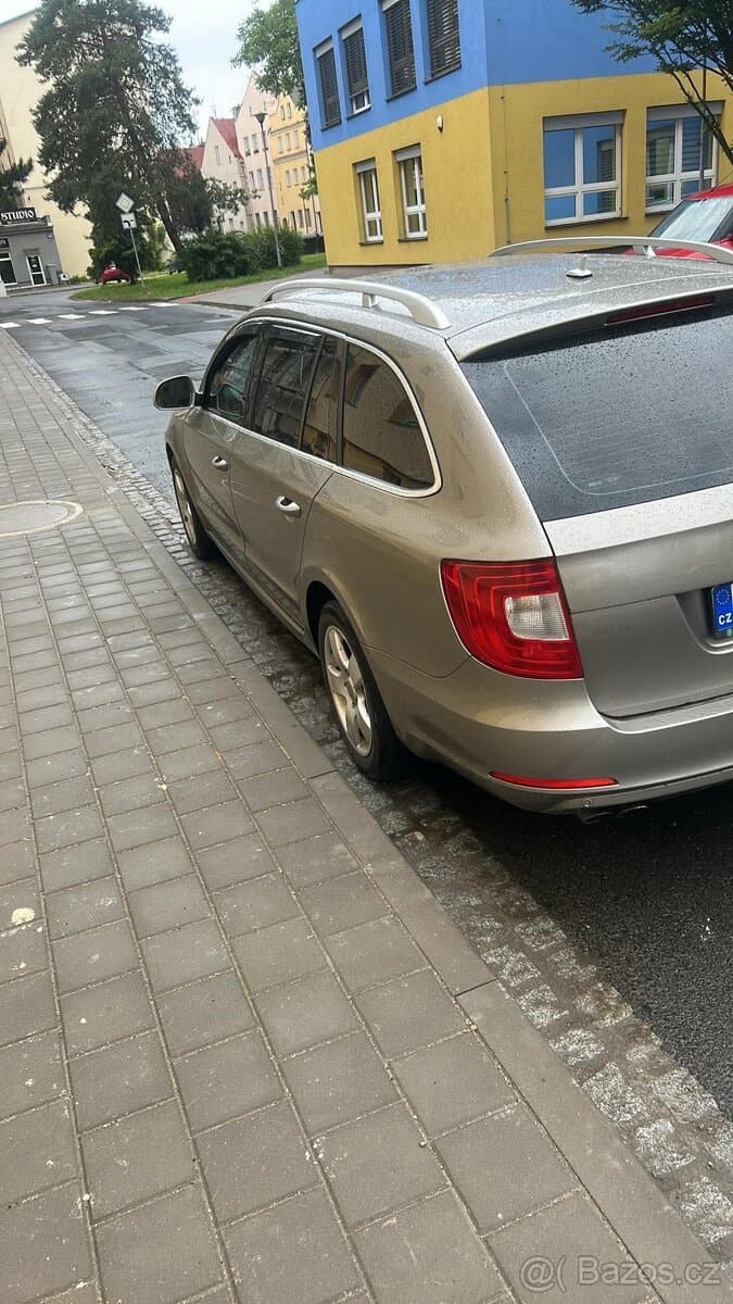 2009 Škoda SUPERB - 4