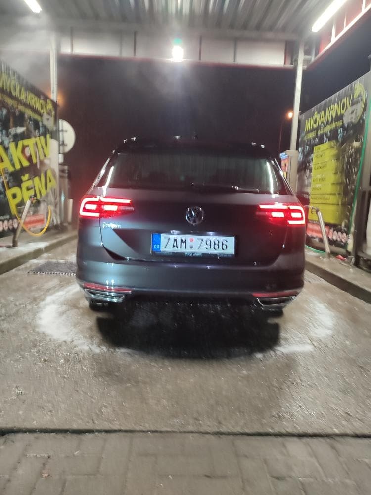 2019 Volkswagen PASSAT - 4