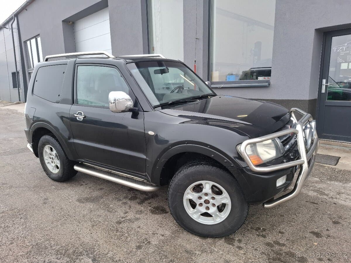 2000 Mitsubishi PAJERO - 4