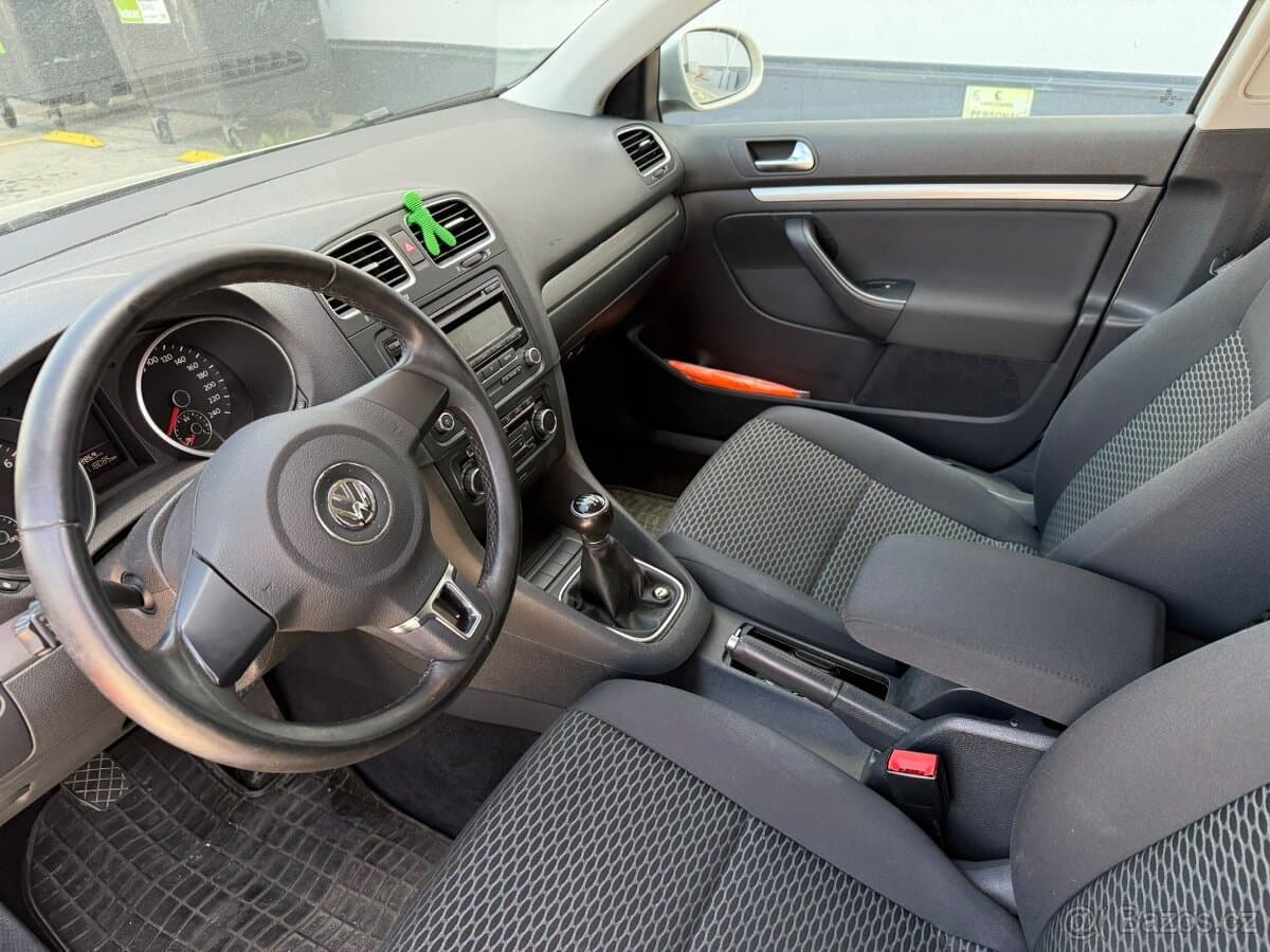 2010 Volkswagen GOLF - 4