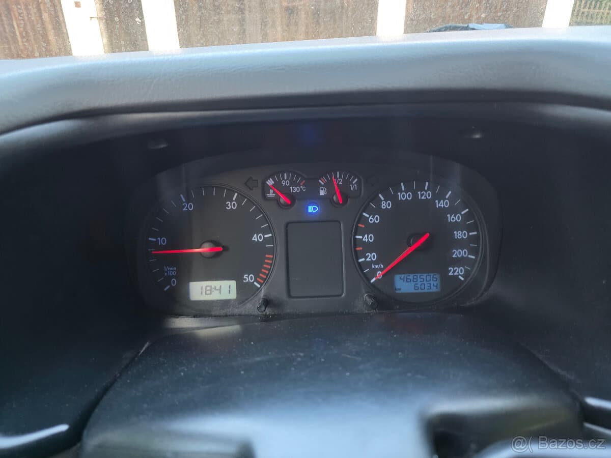 2000 Volkswagen CARAVELLE - 4