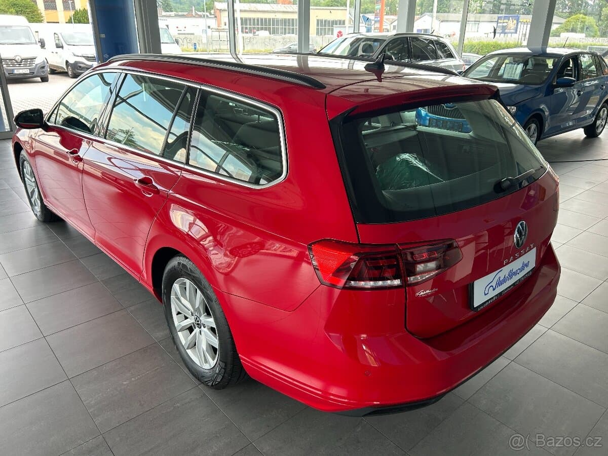 2023 Volkswagen PASSAT - 4
