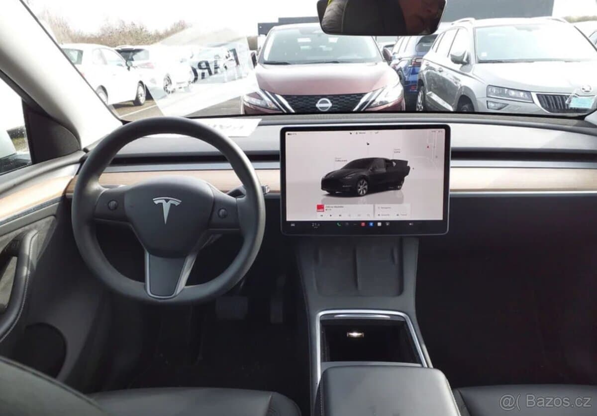 2023 Tesla MODEL Y - 4
