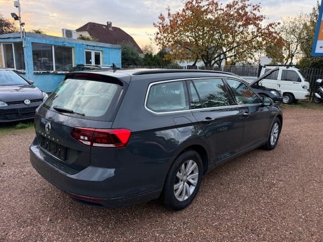 2021 Volkswagen PASSAT - 4