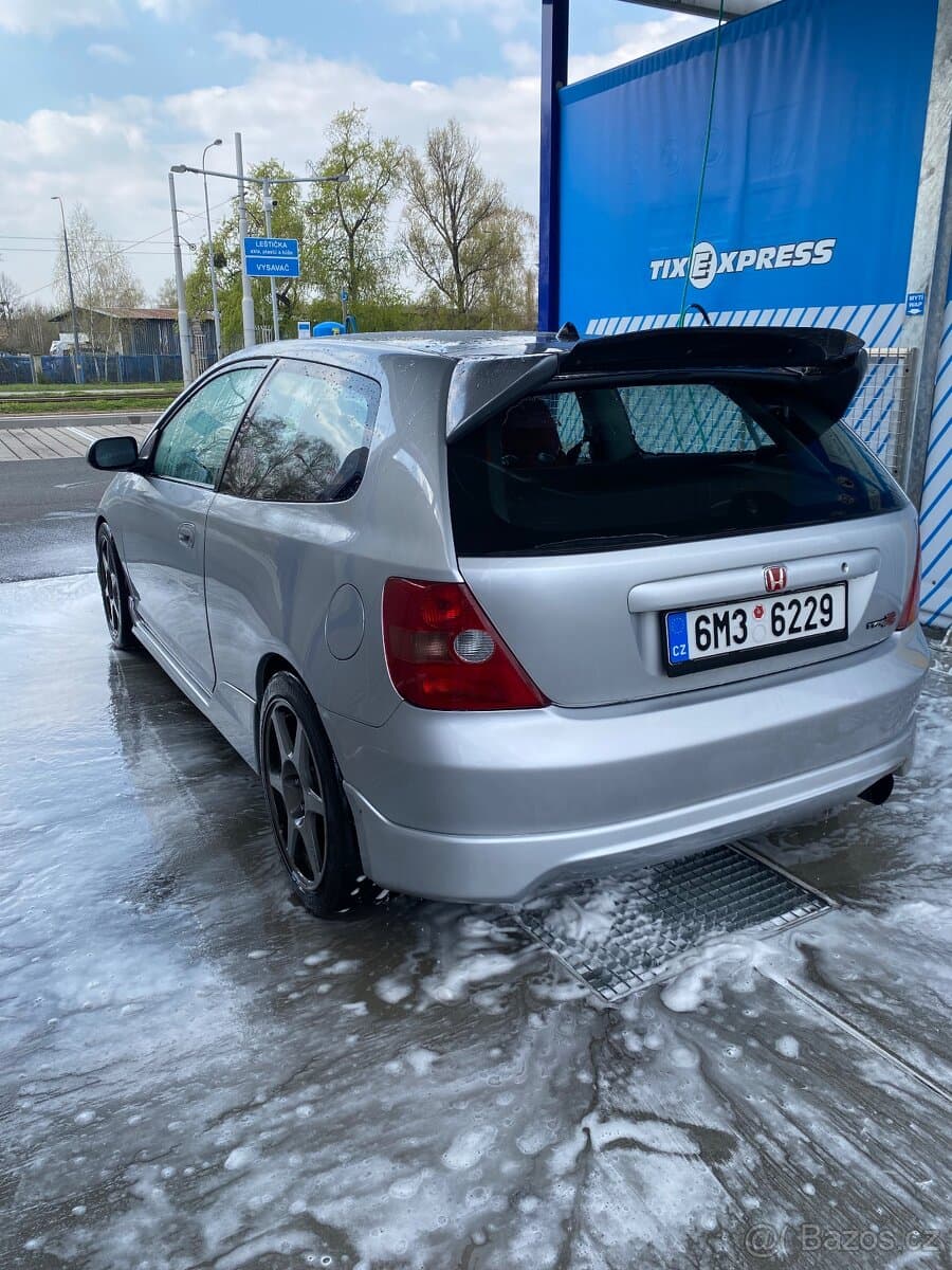 Honda CIVIC - 4