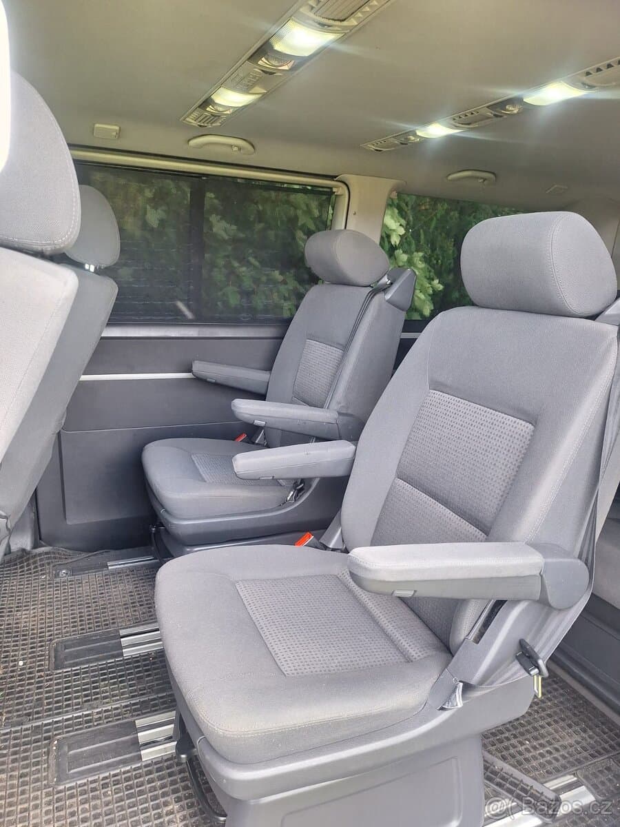 2004 Volkswagen MULTIVAN - 4
