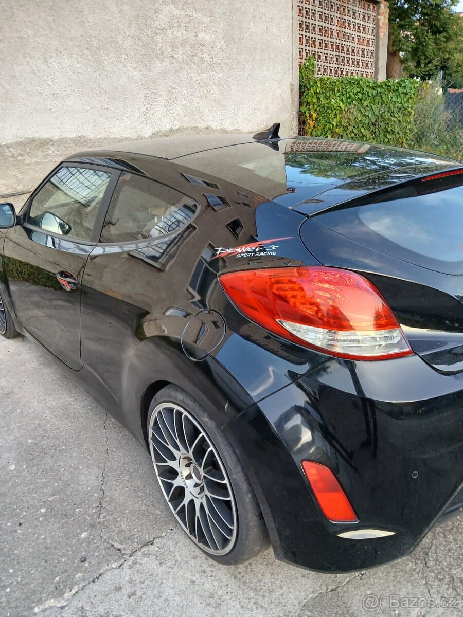 2012 Hyundai VELOSTER - 4